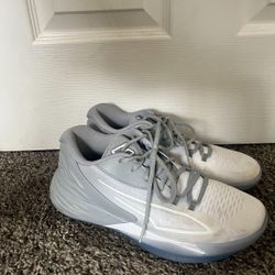 Stewie 1 Basketball Shoes