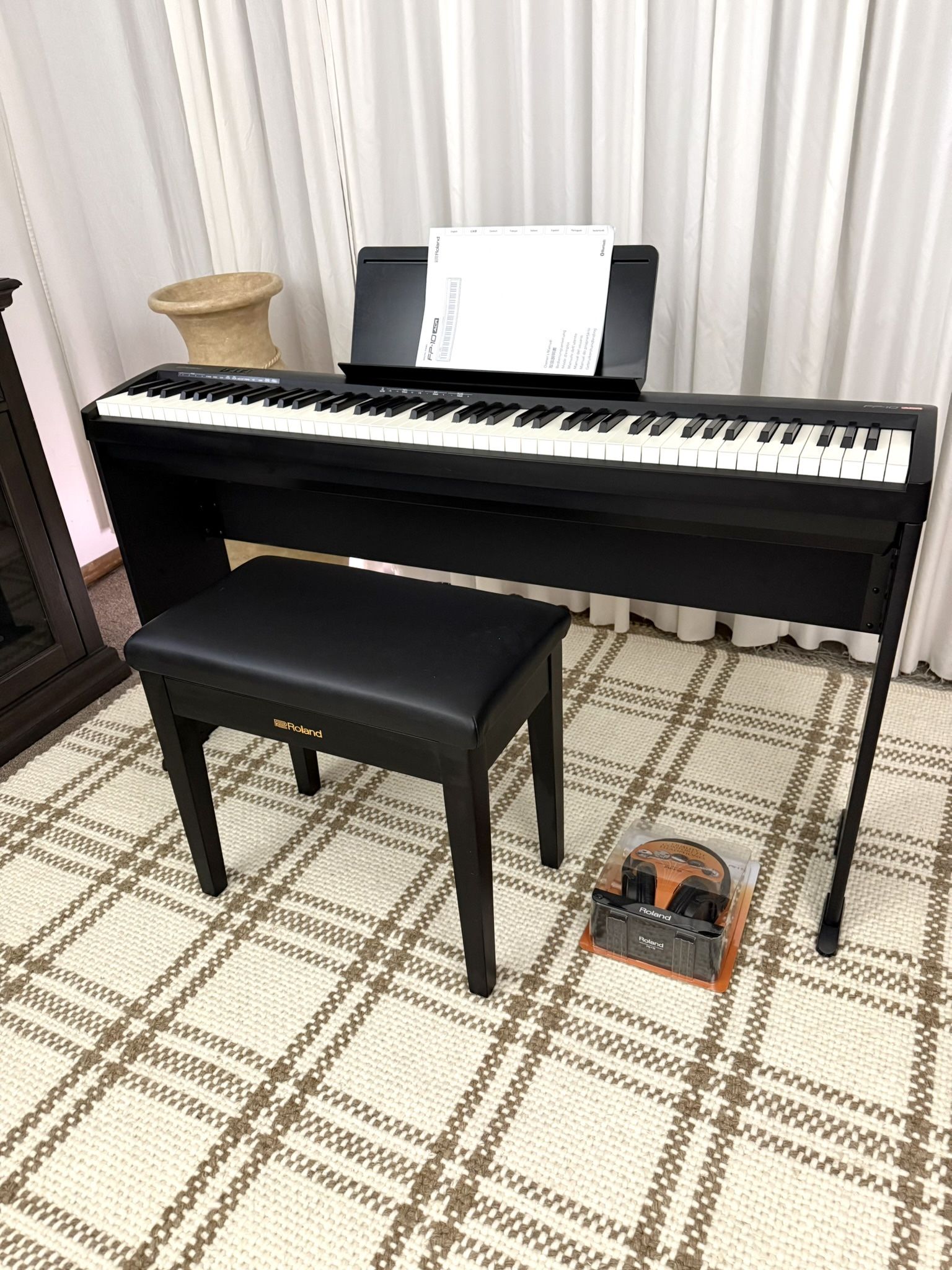 Roland FP-10 Digital Piano - Black COMPLETE HOME BUNDLE