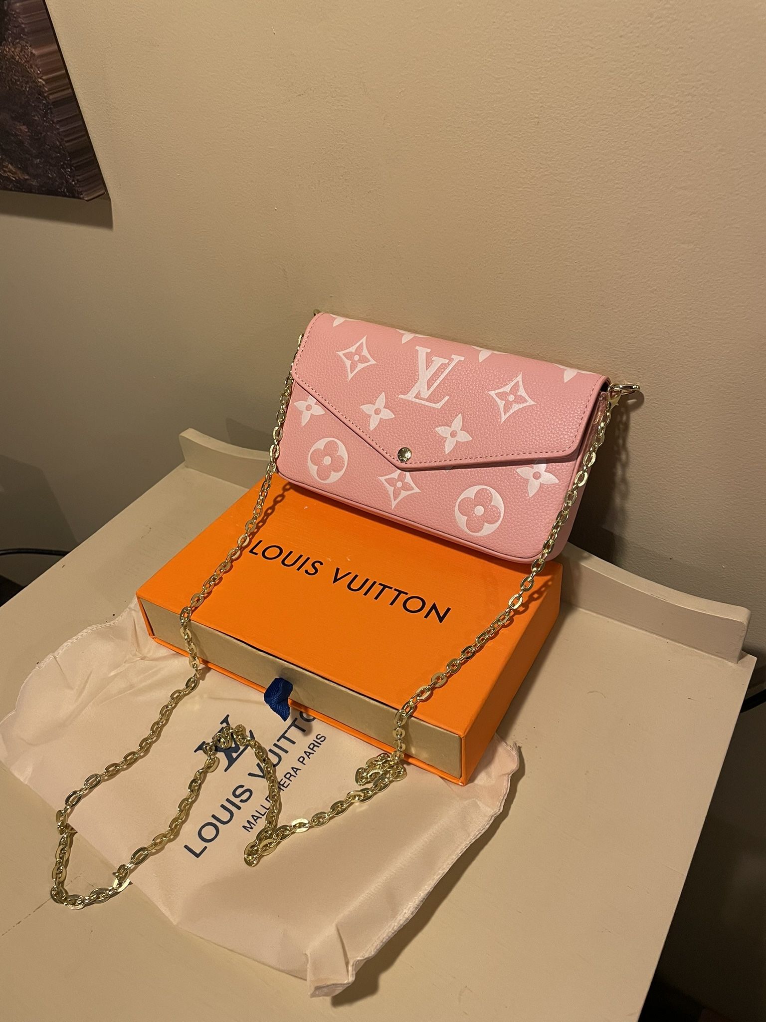 Women’s Luxury Crossbody L V Pink Monogram Bag