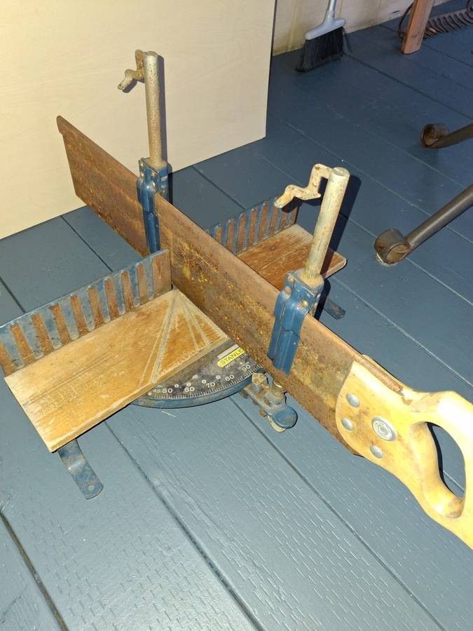 Free Miter Saw/box
