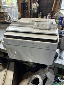 Midea Window AC Unit