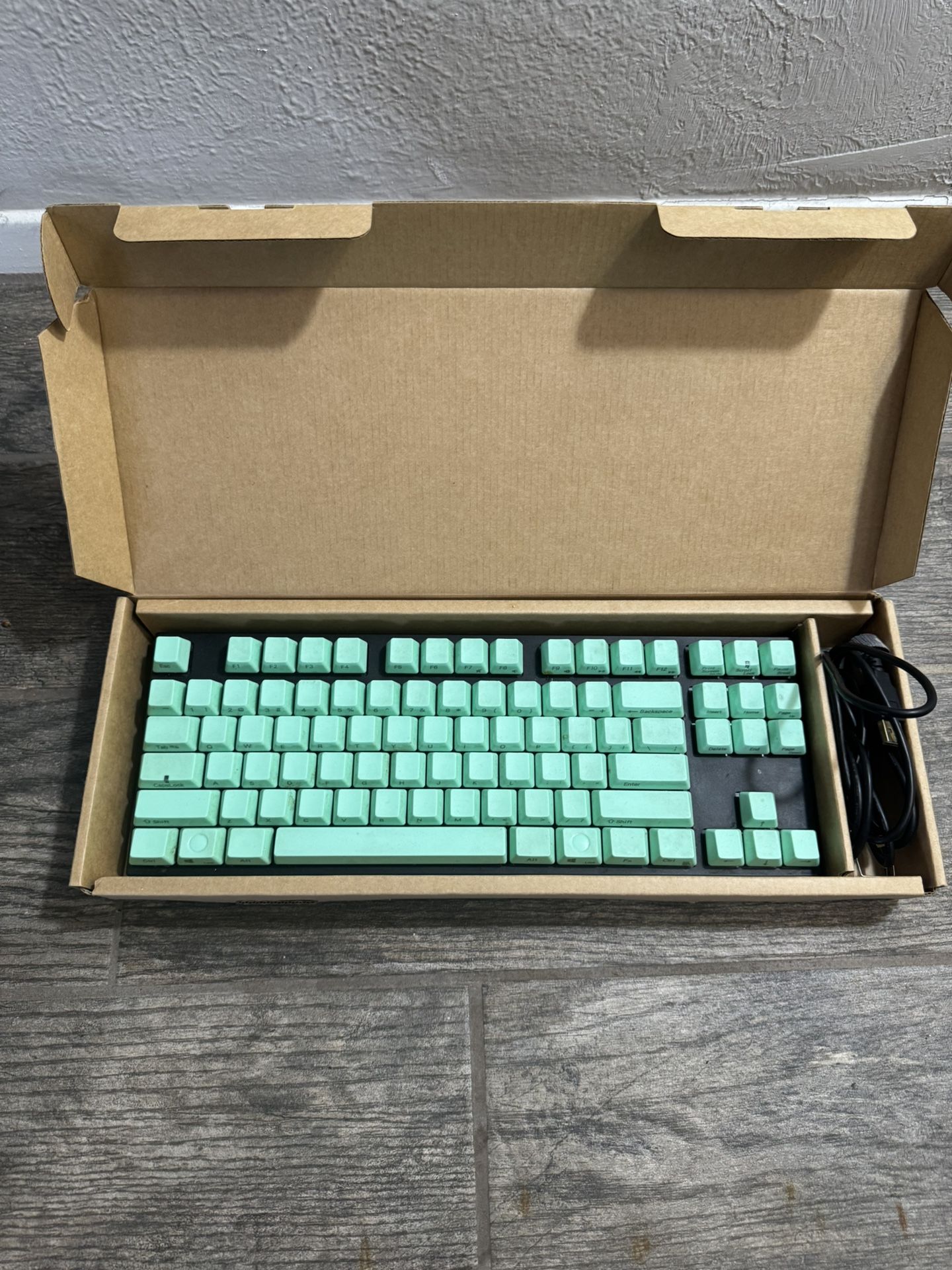 Varmillo VA87M keyboard W/ Gateron Brown Switches