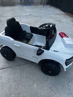 RAM para niños de pedal y control a distancia