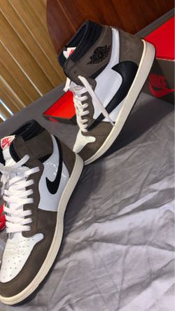 Travis Scott Jordan 1 size 10.5