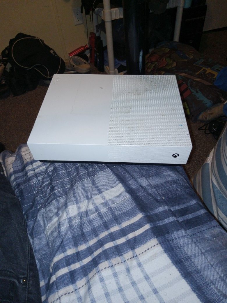 Xbox One S Digital Edition