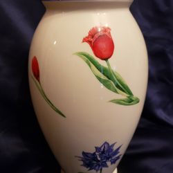 Vase White Floral  Design  Made In Thailand  10 Inches High by 18 Inches Round  No Damage Chips Or Scratches 