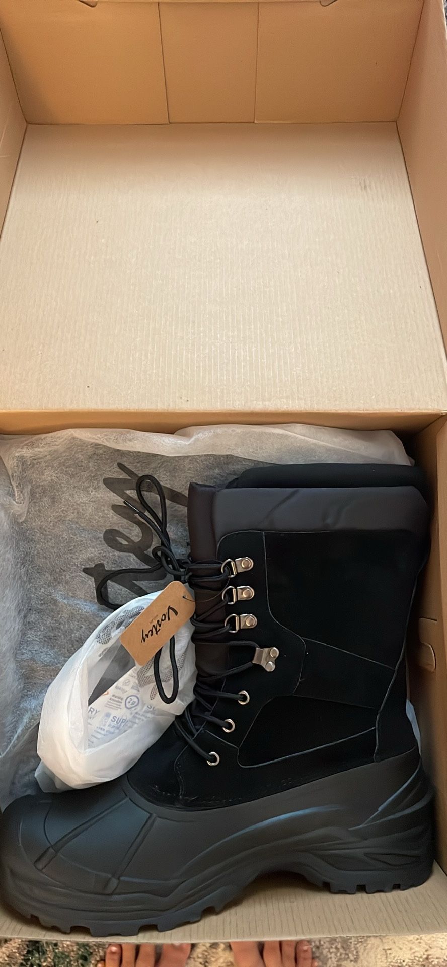 Men’s Size 13 Snow Boots