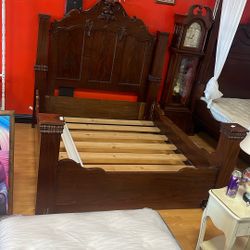 Queen Victorian Hand Carved Wood