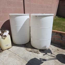 100 Gallon Water Tanks 