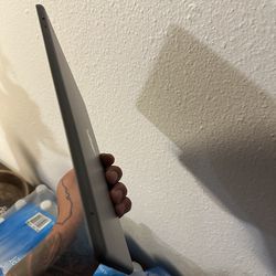 iPad 8th Gen 32 Gb WiFi / Cellular