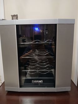 Cuisinart Private Reserve 16-bottle wine cellar