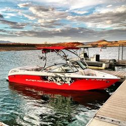 2008 Correct Craft Super Air Natique 220