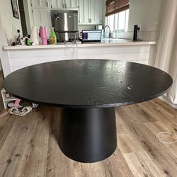 Portland 52" Round Black Dining Table – Retail $699 – Asking $275