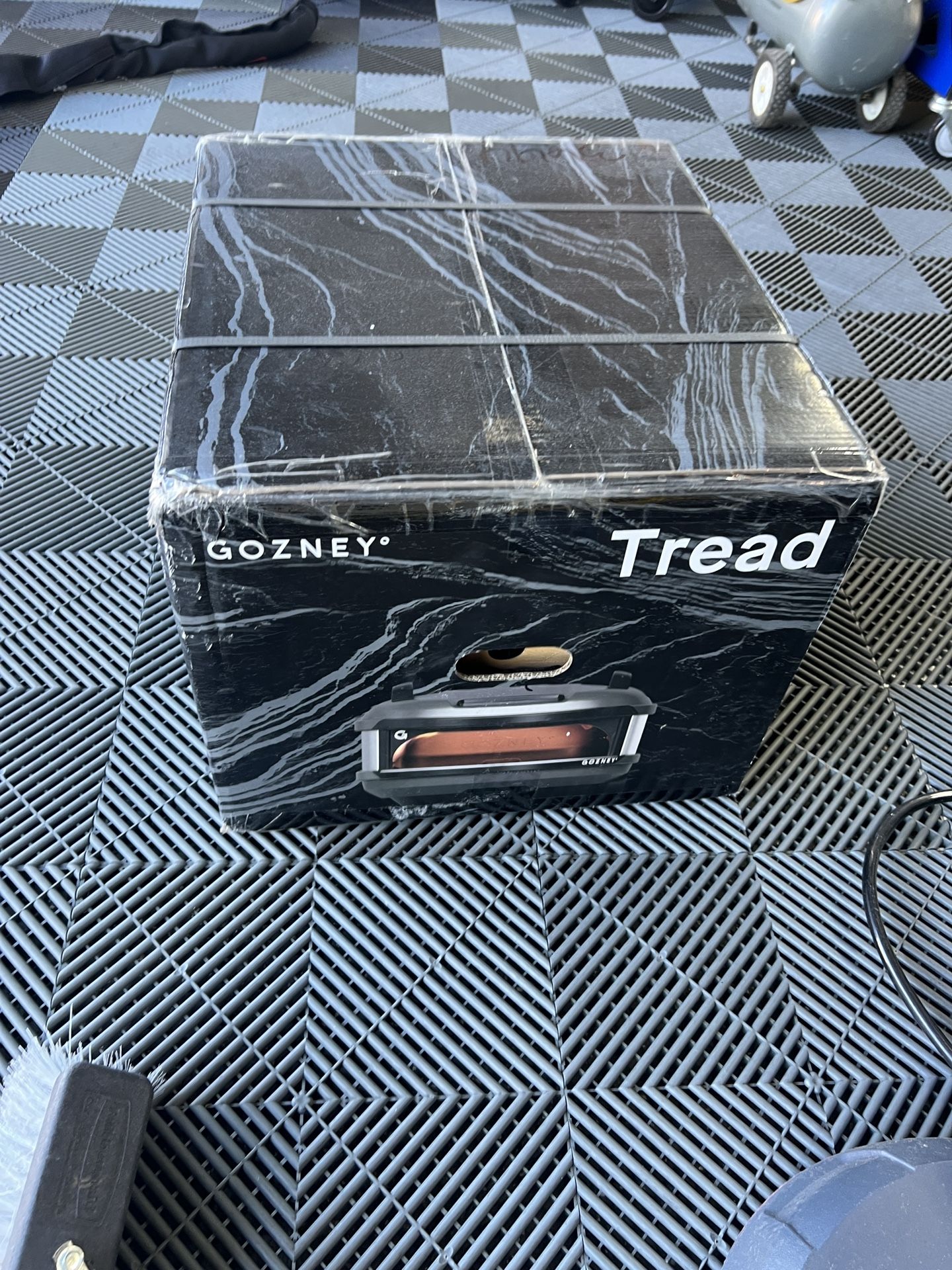 Gozney Tread nIB