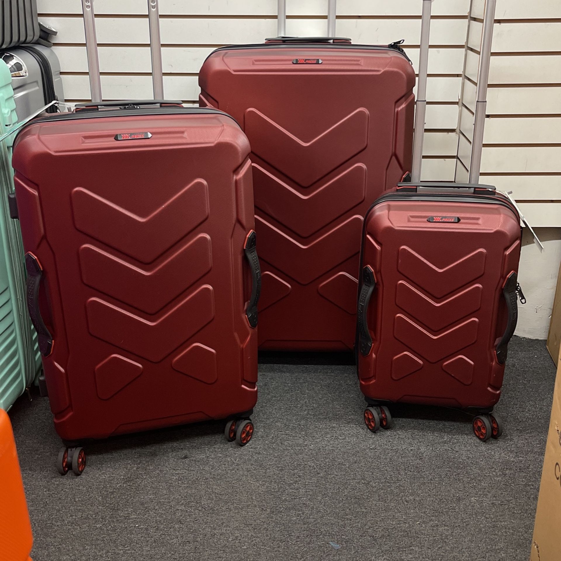 Extra Large Suitcase for Sale in Los Angeles, CA - OfferUp