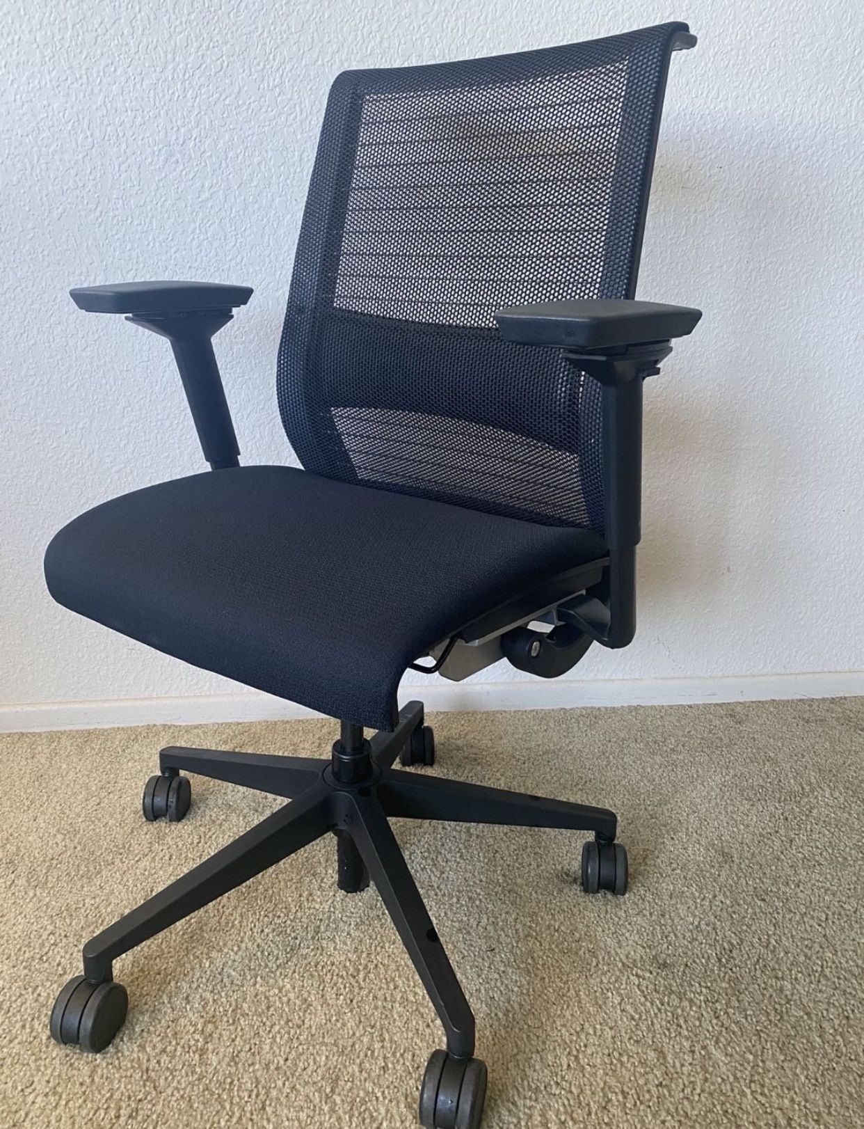 Steelcase Think 3D Knit Back Fully Adjustable Model Ergonomic Office Chair