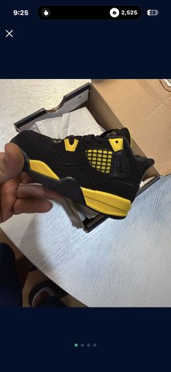Jordan 4 Thunder (TD)