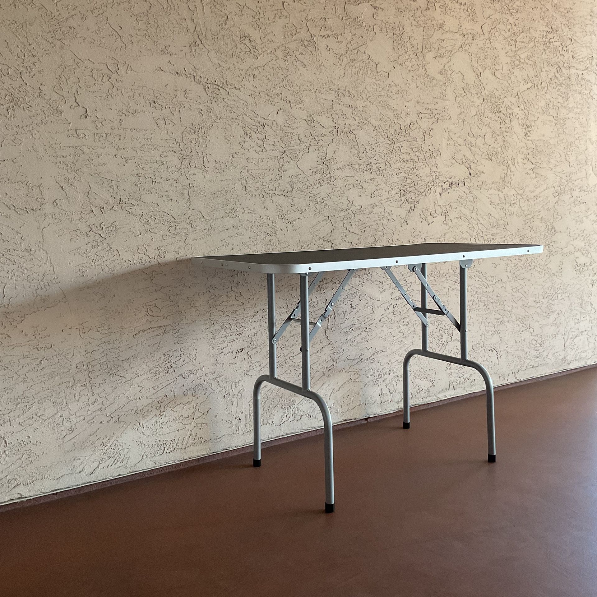 One Heavy Duty Folding Compatible Industrial Dog Pet Animal Grooming Table