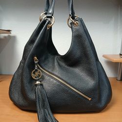 Authentic Michael Kors Black Pebbled Leather Shoulder Bag 