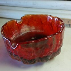 Vtg RED BOWEL