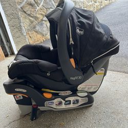 Chicco Keyfit Car seat And Bravo Stroller