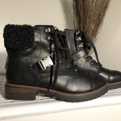 Women's winter boots.  Made from soft faux leather.  Kensie brand.  Size 7.5.  Black color.  $45