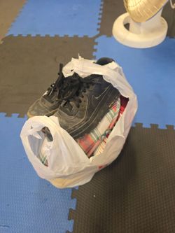 Boy/kid shoes & cleats