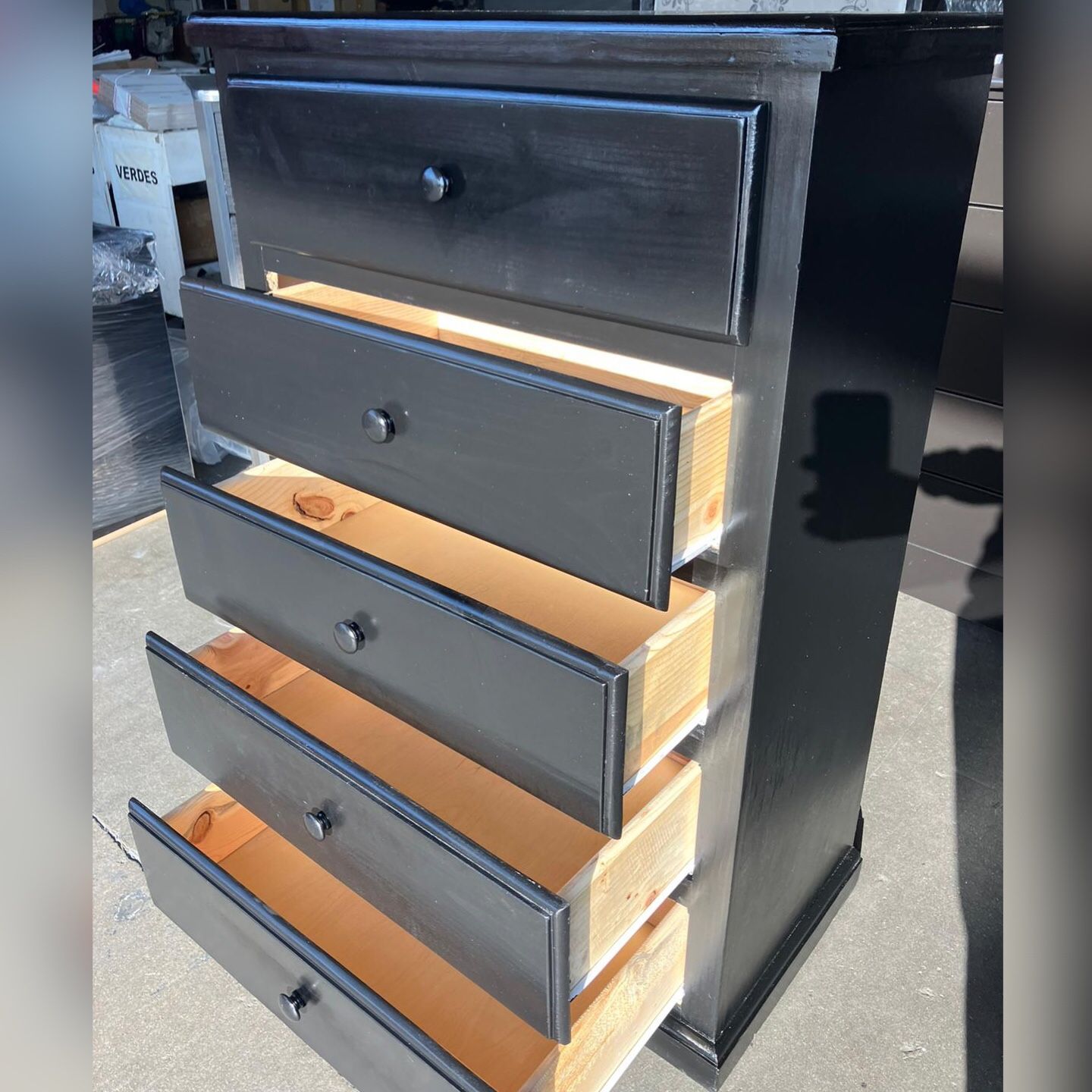 Dresser