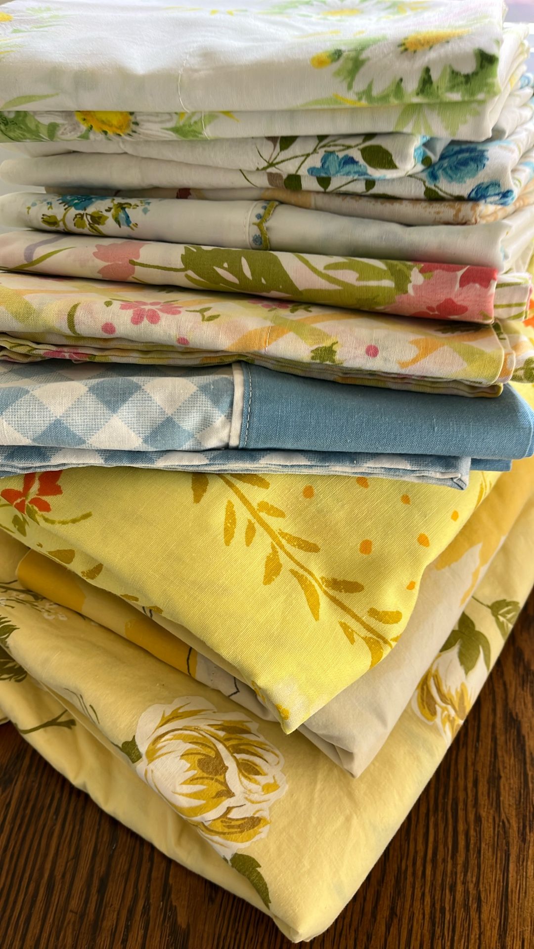 12pc Vintage Bedding Sheets Pillowcases