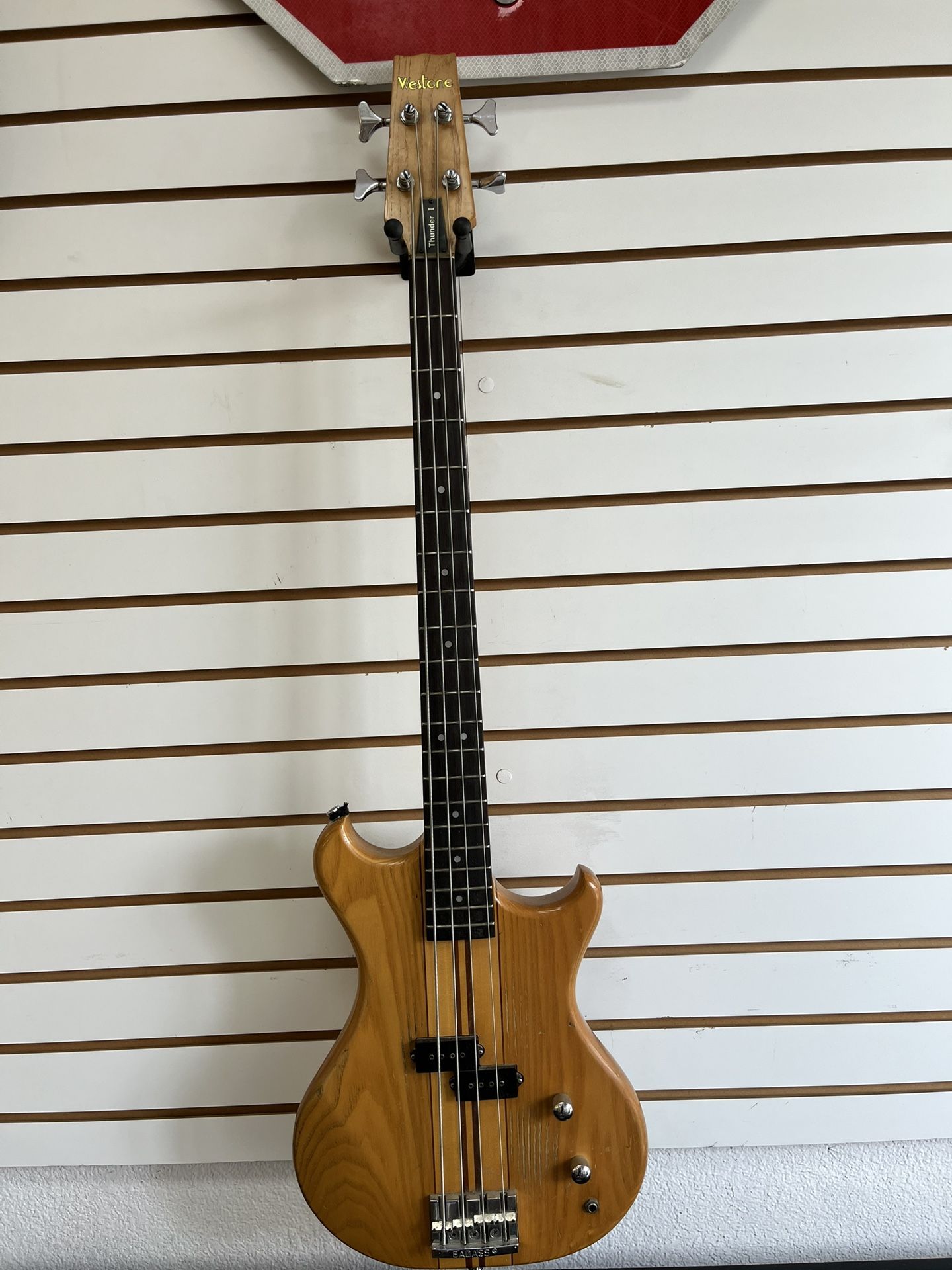 1982 Westone Thunder 1