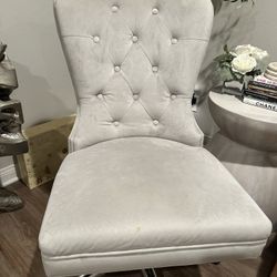 Tufted Velvet Light Grey Desk Chair with Silver Legs