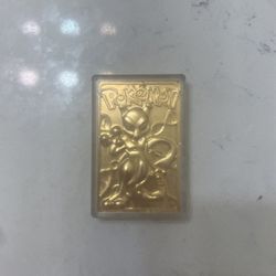 Gold Mewtwo Card