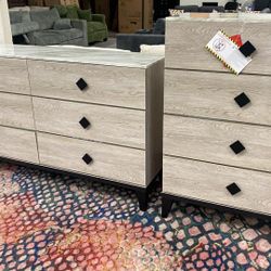 New Chest and Dresser! Free Delivery 🚚! 