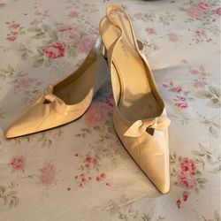 Nine West - Cream - Size 10 - Worn Once - Sling Back