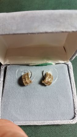 Champagne Diamond/yellow gold earrings