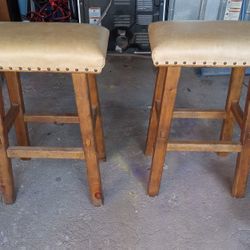 Par Stools 