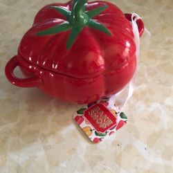 Adorable Tomato Pot