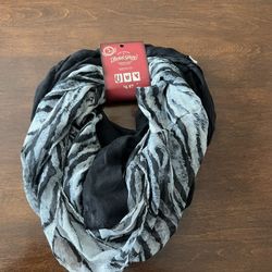 2 Set Women’s Scarves 