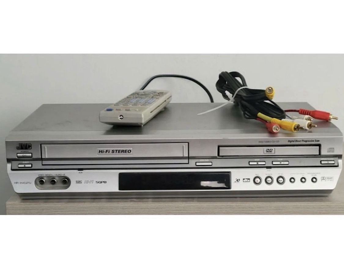 JVC HR-XVC27U Hi-Fi VCR DVD Combo Player w/ REMOTE + RCA Cables Fully working