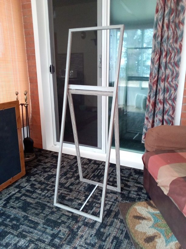 Large Standing Frame