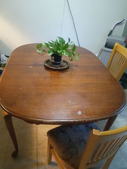 Free Ethan Allen dining table