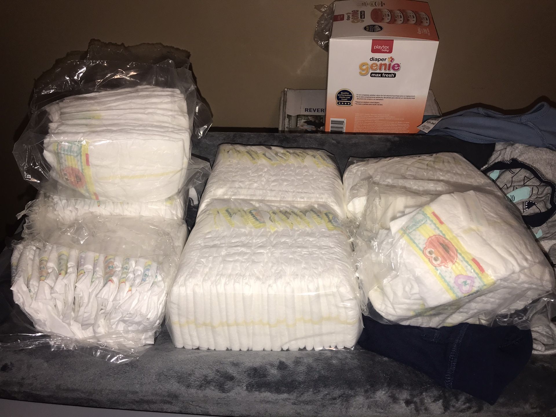 Newborn pampers diapers