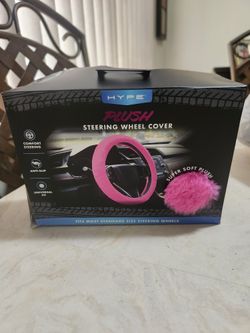 Hype Plush Steering Wheel Cover 