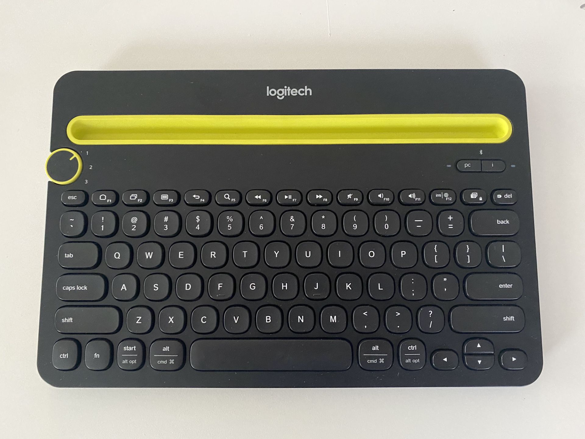 Logitech Bluetooth Multi-Device Keyboard K480 (Windows, macOS, ChromeOS, Android, iOS & iPadOS)