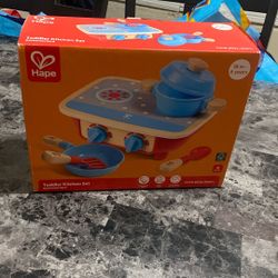 toddler kitchen set 