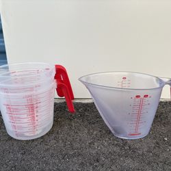 $1 for (4) Kitchen Measuring Cups