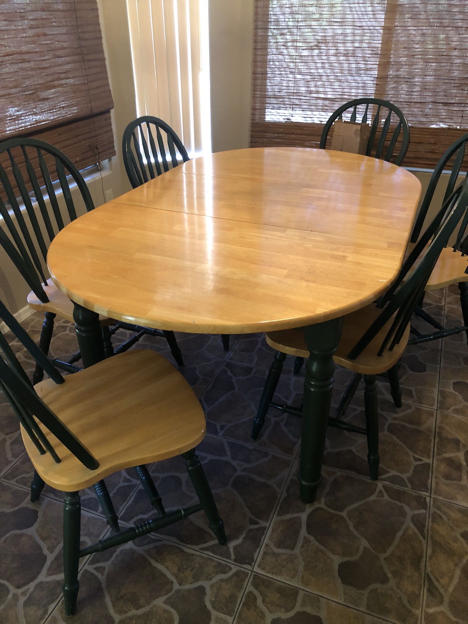 Oak Table And 6 Chairs for Sale in Phoenix, AZ - OfferUp