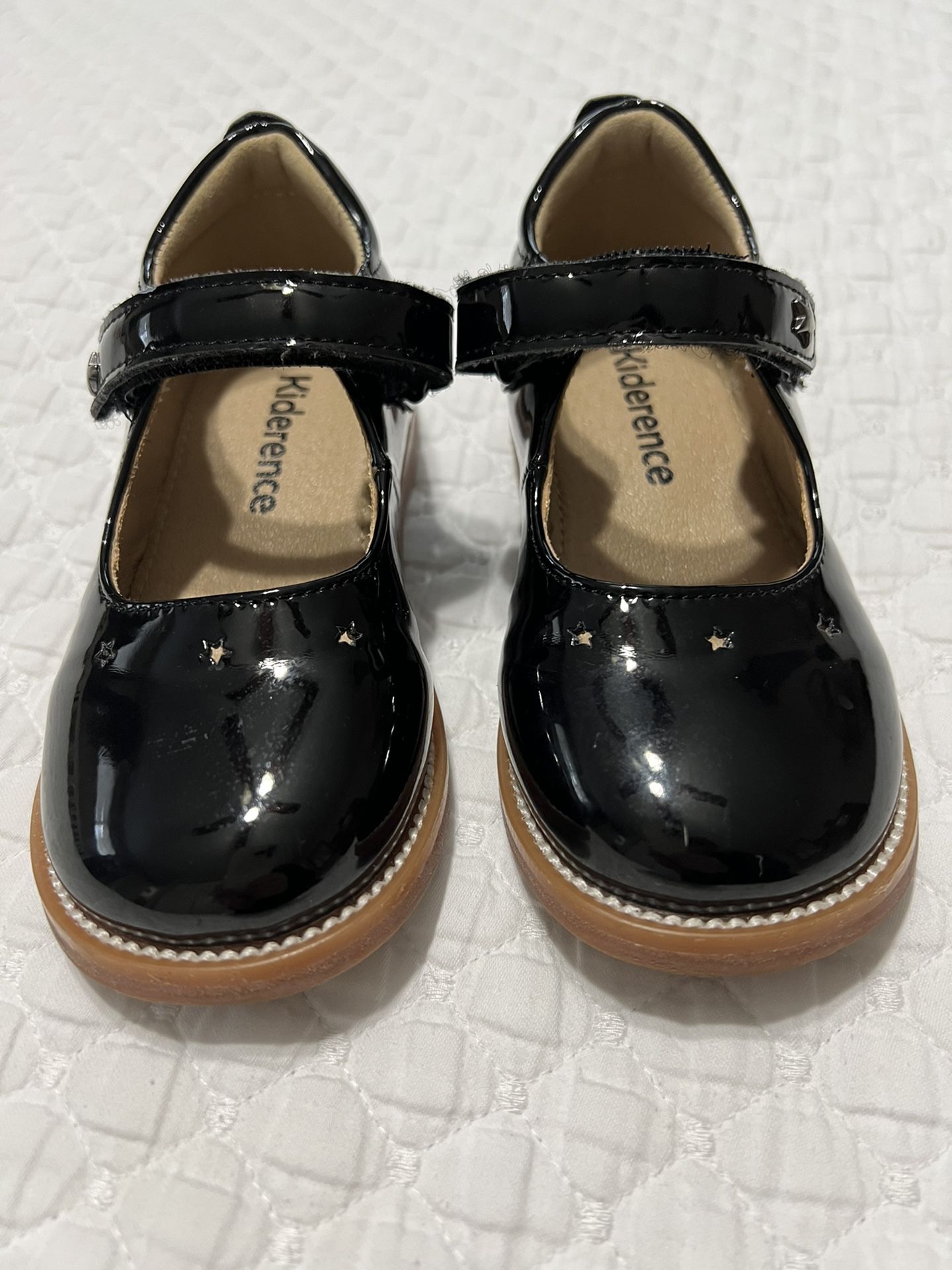 Cute girl  shoes , size 10