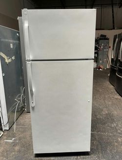 White Top Mount Refrigerator - Energy Efficient