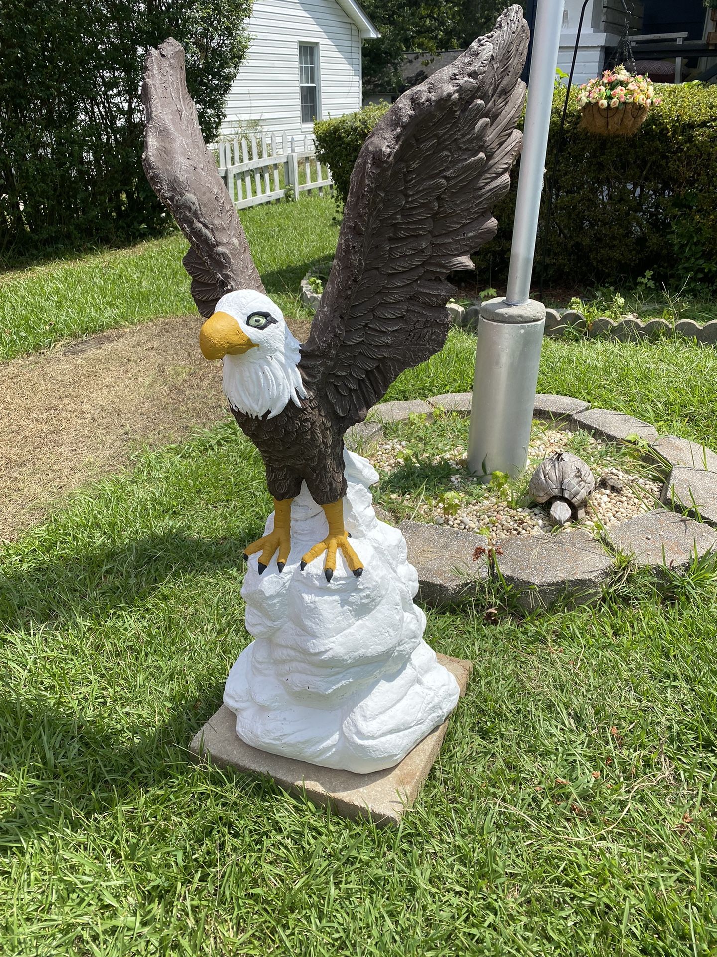 Large Bald Eagle Concrete Statue